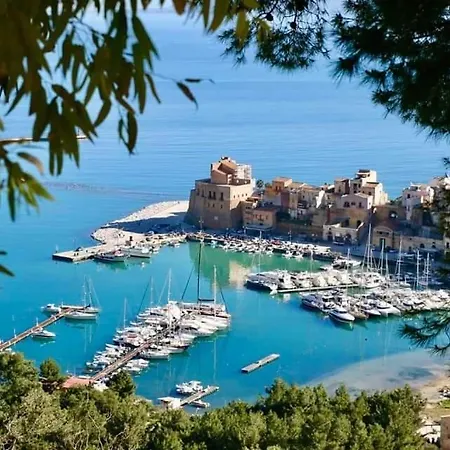 Macchia Mediterranea 3* קאסטלמארה דל גולפו